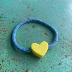 Pulsera - Goma de Pelo Azul Corazón Amarillo